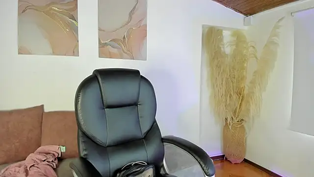 Snapshot of Amelie_Wine chatting on 01.14.26 Amelie Wine online show from 01.14.26