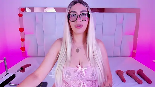 CamilleJuicy  online show from 04.20.26