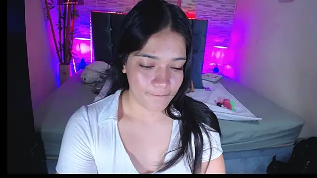 Valeri hot22 online show from 04.21.26