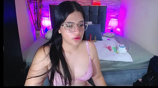 Valeri hot22 online show from 04.30.26