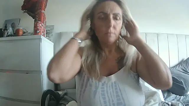 theblondecocklover online show from 06.10.26