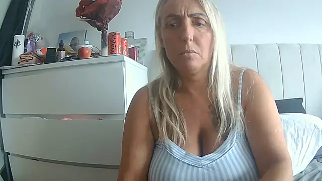 theblondecocklover online show from 06.12.26