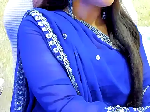 Snapshot of DimondGirl_ chatting on 03.11.26 DimondGirl online show from 03.11.26