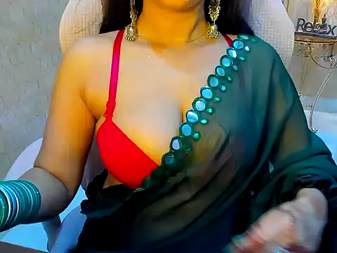 Snapshot of DimondGirl_ chatting on 03.27.26 DimondGirl online show from 03.27.26