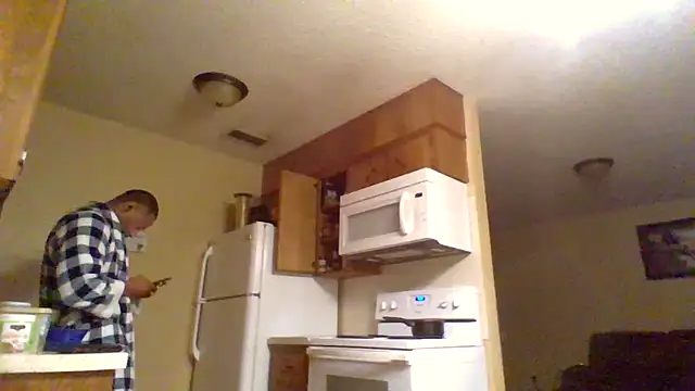 Snapshot of KingDes55 chatting on 02.13.26 KingDes55 online show from 02.13.26