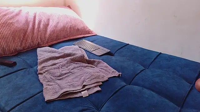 lilybloom69 online show from 06.12.26