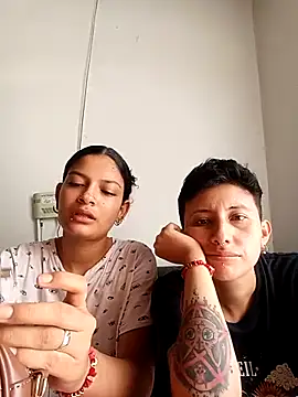 Mei and Gaby online show from 03.08.26