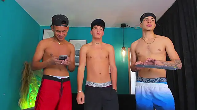 Snapshot of Oficial_KingOfHeavens chatting on 01.05.26 Oficial KingOfHeavens online show from 01.05.26