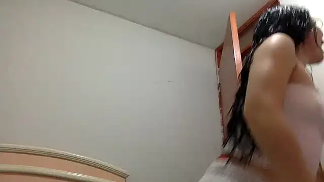 LatinDoll8 online show from 07.24.26