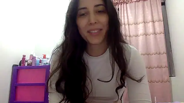 LatinDoll8 online show from 07.25.26