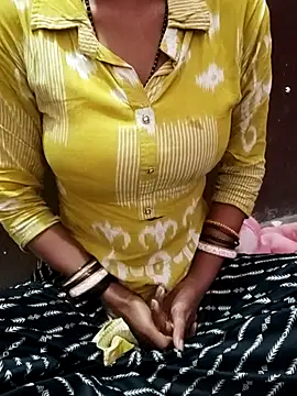 Snapshot of farana_bhat chatting on 01.07.26 farana bhat online show from 01.07.26