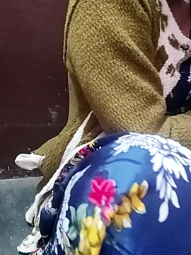 Snapshot of farana_bhat chatting on 01.15.26 farana bhat online show from 01.15.26