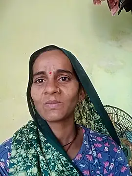 Snapshot of Khusbu77A chatting on 12.20.25 Khusbu77A online show from 12.20.25