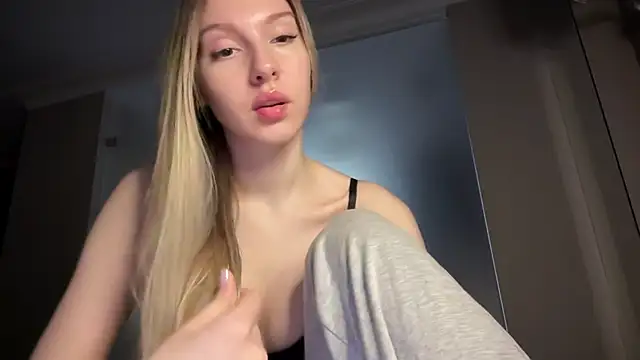 blondinkaa online show from 04.10.26