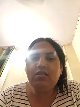 Hotmylips online show from 04.14.26