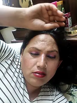 Hotmylips online show from 04.15.26