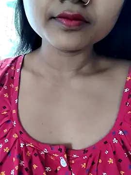 Snapshot of sweety-sexy2 chatting on 12.18.25 sweety-sexy2 online show from 12.18.25