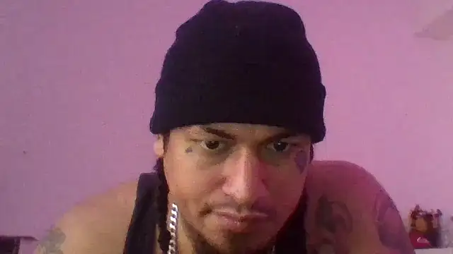 Snapshot of SoftonEyepatch chatting on 02.22.26 SoftonEyepatch online show from 02.22.26