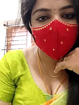 Snapshot of tamilrojaodi chatting on 05.17.26 tamilrojaodi online show from 05.17.26