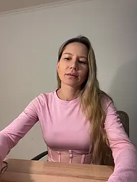 Snapshot of 1Moonlight1 chatting on 03.15.26 1Moonlight1 online show from 03.15.26