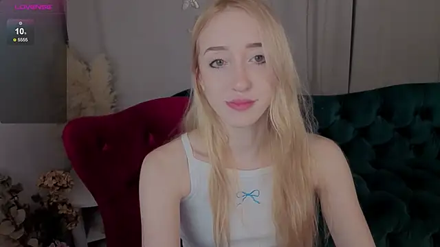 Snapshot of anora_baby chatting on 01.31.26 anora baby online show from 01.31.26