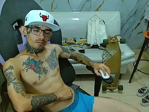 Boy tatto77 online show from 04.01.26