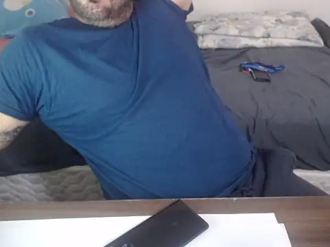 Snapshot of drlluis chatting on 01.14.26 drlluis online show from 01.14.26