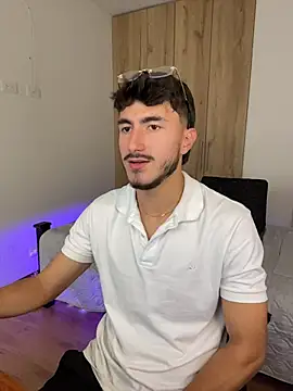 LIAM COLT online show from 04.22.26