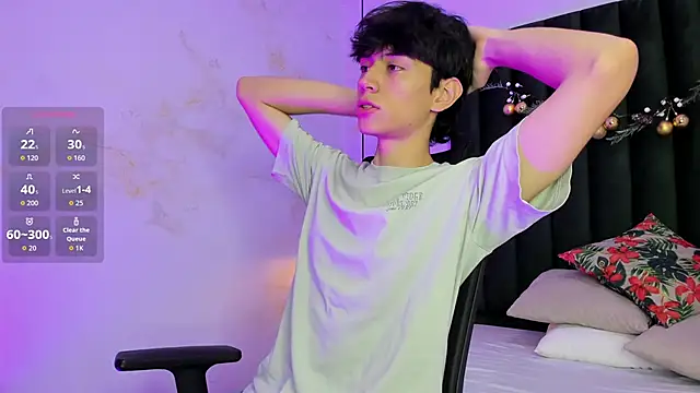 Snapshot of Aron_valverde chatting on 01.10.26 Aron valverde online show from 01.10.26