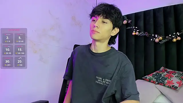 Snapshot of Aron_valverde chatting on 01.14.26 Aron valverde online show from 01.14.26