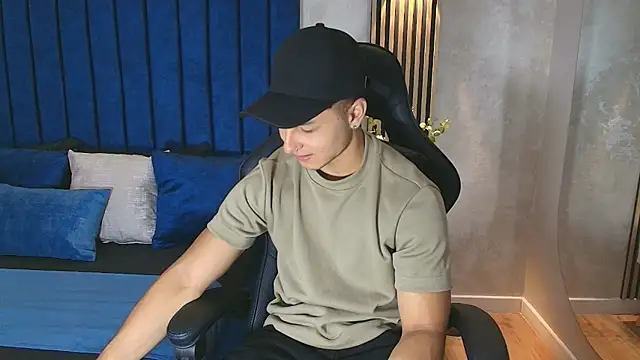 Noah Clarkk online show from 06.23.26
