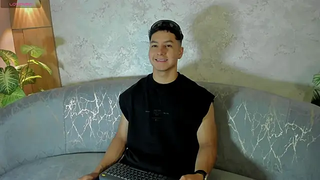 Noah Clarkk online show from 06.27.26