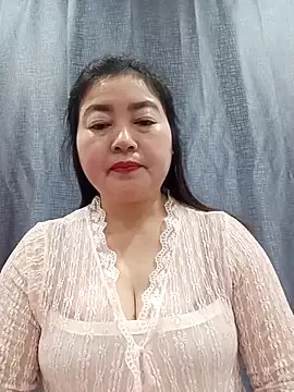 Snapshot of Jumi_livesexy chatting on 02.12.26 Jumi livesexy online show from 02.12.26