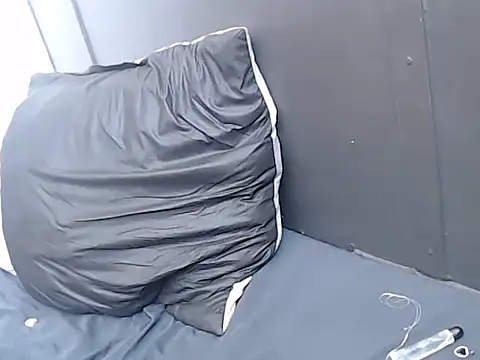 Snapshot of punkieboobs1 chatting on 12.23.25 punkieboobs1 online show from 12.23.25