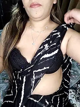 Snapshot of Sweet-janvi chatting on 12.18.25 Sweet-janvi online show from 12.18.25