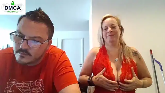 Snapshot of Miss-Chupagirly chatting on 06.09.26 Miss-Chupagirly online show from 06.09.26