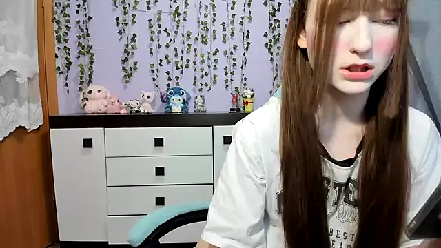 Snapshot of Yoonhee_ki chatting on 03.10.26 Yoonhee ki online show from 03.10.26