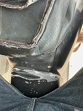 Snapshot of ONestark chatting on 12.22.25 ONestark online show from 12.22.25