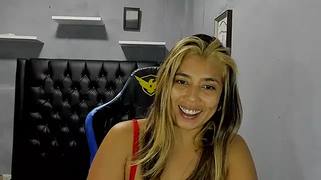 Snapshot of Misst3lla chatting on 02.07.26 Misst3lla online show from 02.07.26