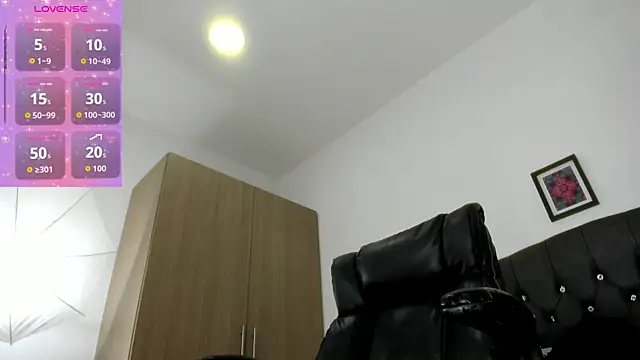 Snapshot of michellmorgans_ chatting on 02.17.26 michellmorgans online show from 02.17.26