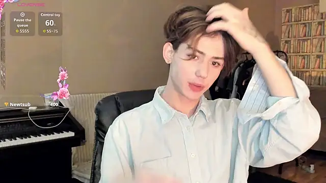 Snapshot of winsdor chatting on 01.12.26 winsdor online show from 01.12.26