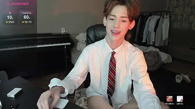 Snapshot of winsdor chatting on 02.12.26 winsdor online show from 02.12.26