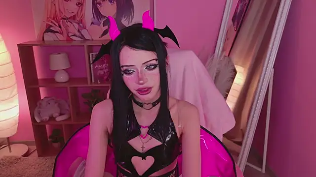 Snapshot of Dark_Diva chatting on 03.06.26 Dark Diva online show from 03.06.26