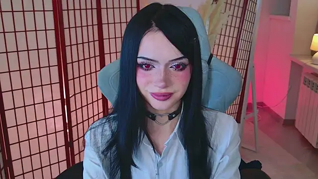 Dark Diva online show from 05.07.26