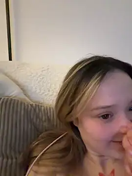 LilyLuck  online show from 02.17.26