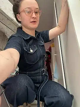 LilyLuck  online show from 03.23.26