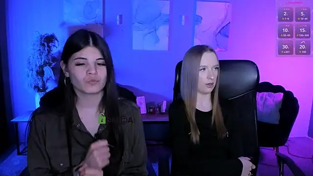 Snapshot of lizzie_boom_ chatting on 03.30.26 lizzie boom online show from 03.30.26