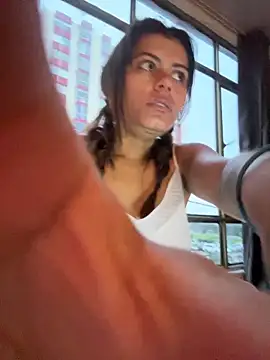 Snapshot of anna-evans09 chatting on 02.01.26 anna-evans09 online show from 02.01.26