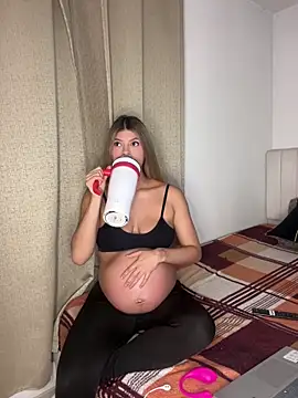 alessandrabloom online show from 05.12.26