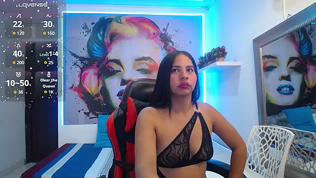 Snapshot of nicol_ross19 chatting on 07.29.26 nicol ross19 online show from 07.29.26